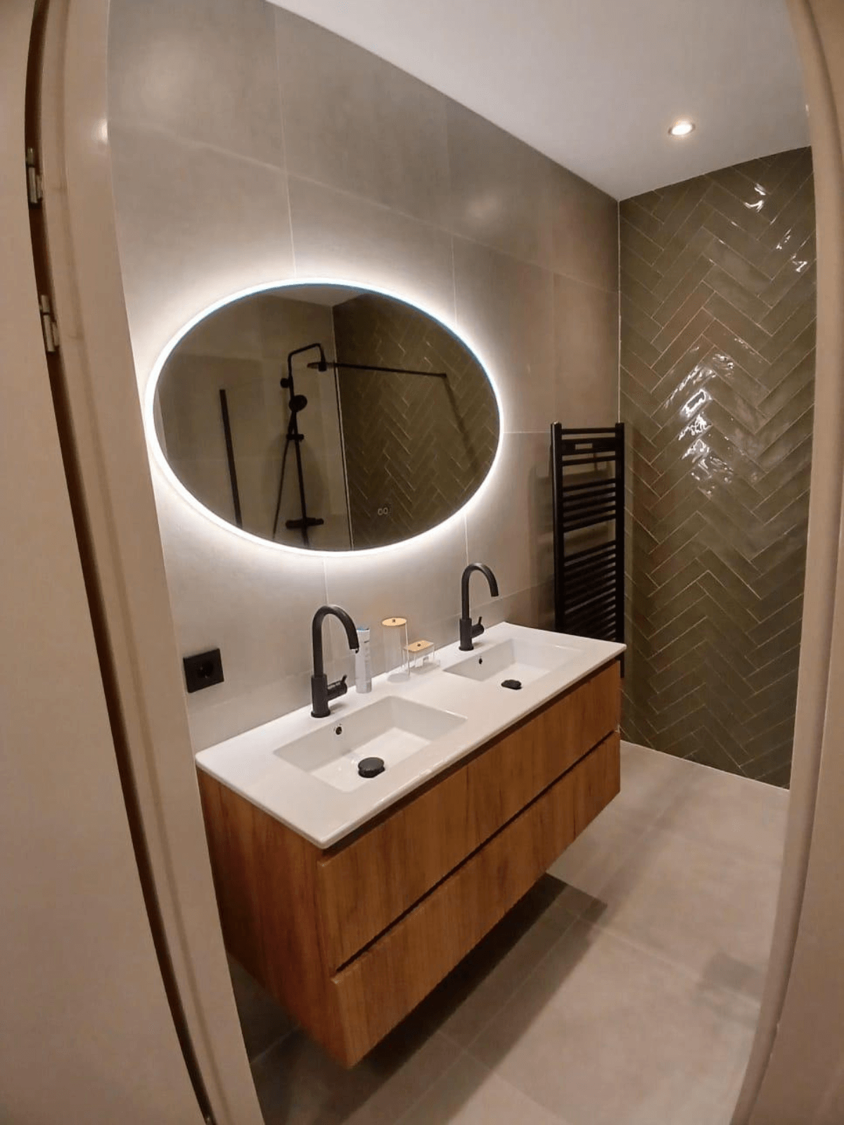 mtr-aannemers-afgerond-project-badkamer-modern